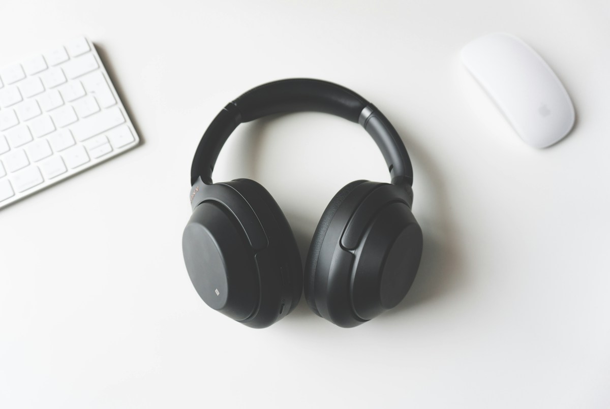 Schwarze Over-Ear-Kopfhörer